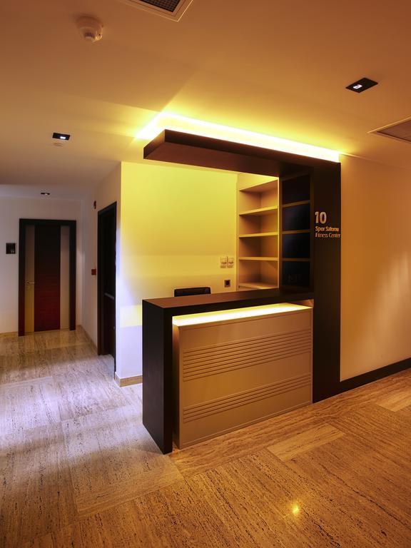 Aparthotel The Leos