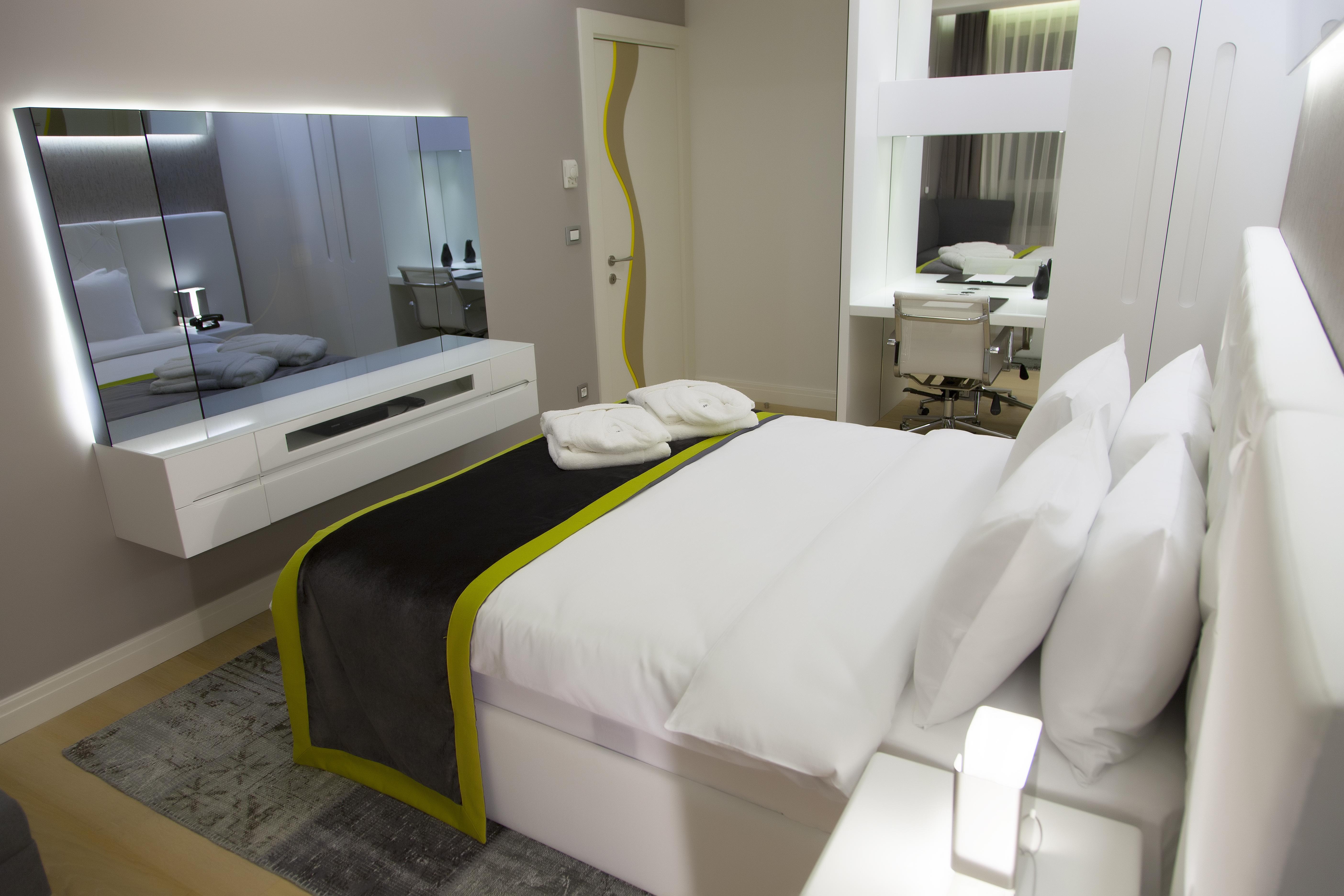 Aparthotel The Leos